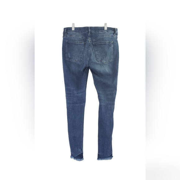 COPY - DL1961 Emma Power Legging Westwood Distressed Jeans - Picture 5 of 12